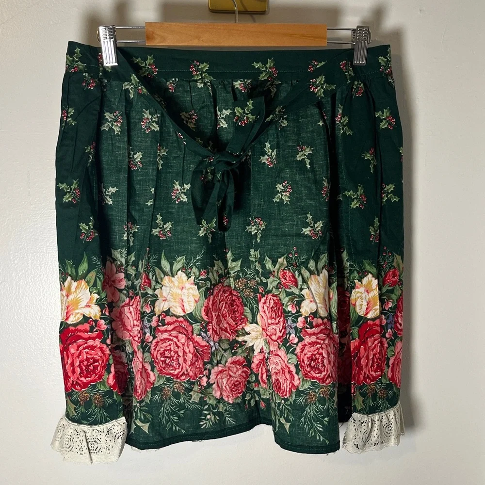 Holiday Holly 100% Cotton Vintage 1990s Floral Design Lace‎ Hem Tie Waist Apron